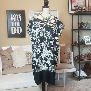 JOE fresh  Black and White Floral Dress (L)